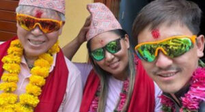 Left to right, Um Hong-Gil, Dawa Yangzum, and Lakpa Dendi.