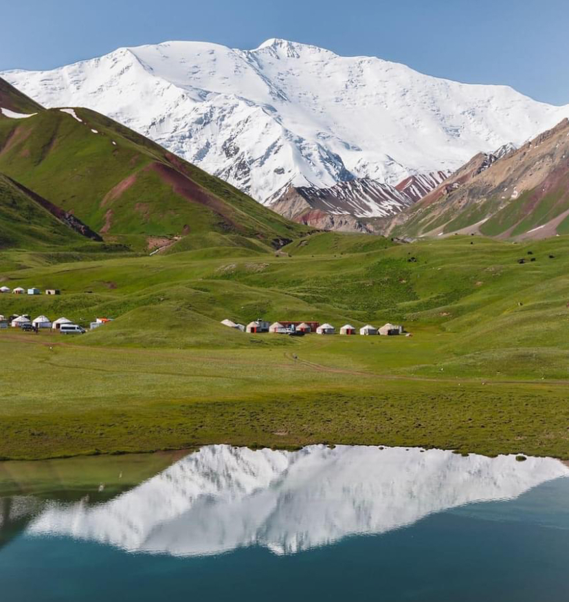 Lenin Peak and its beautiful landscape.