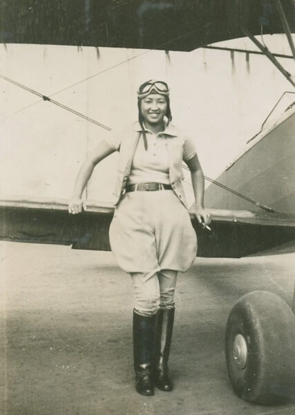 Lee stands next to the Student Prince in 1932.