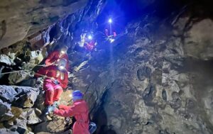 Descending into Rat's Nest Cave.