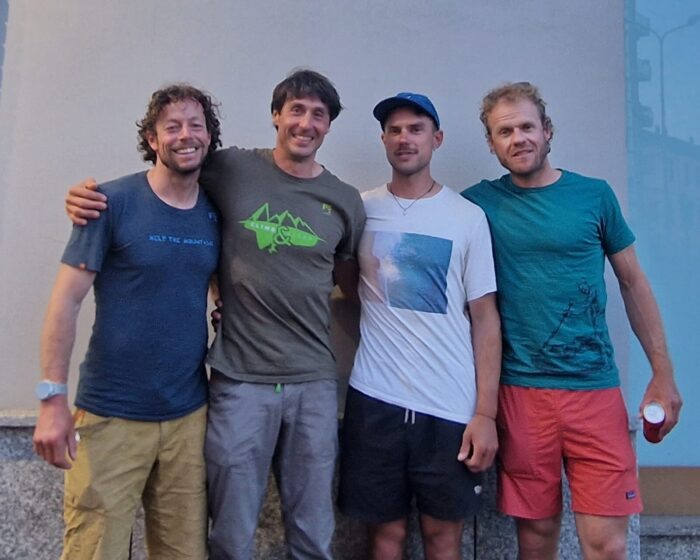 the members of the Greenland expedition posing.