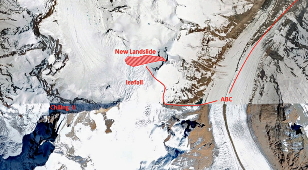 Map showing the position of a 2022 landslide that blocked access to the north face of Chiling II. 