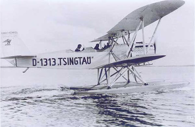 a sea plane