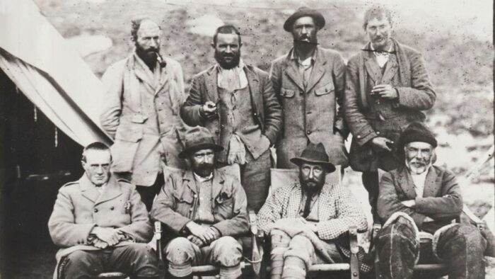 Members of the 1921 econnaissance expedition.