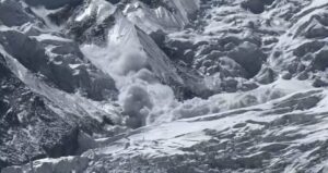 A frame of a video showing a huge avalanche on Annapurna.
