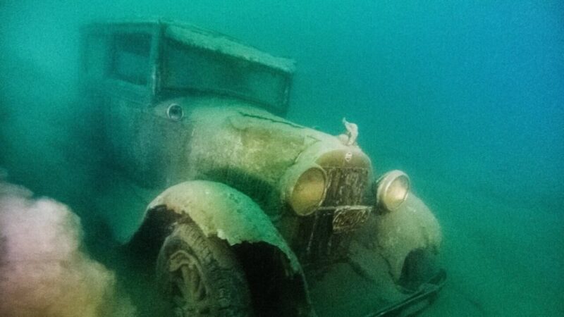 sunken jalopy