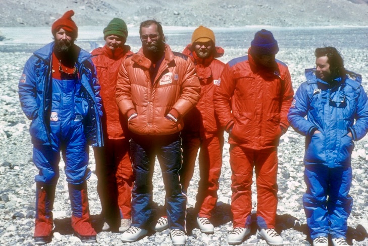 The team in 1982. From left to right: Chris Bonington, Charlie Clarke, Adrian Gordon, Joe Tasker, Peter Boardman, and Dick Renshaw.