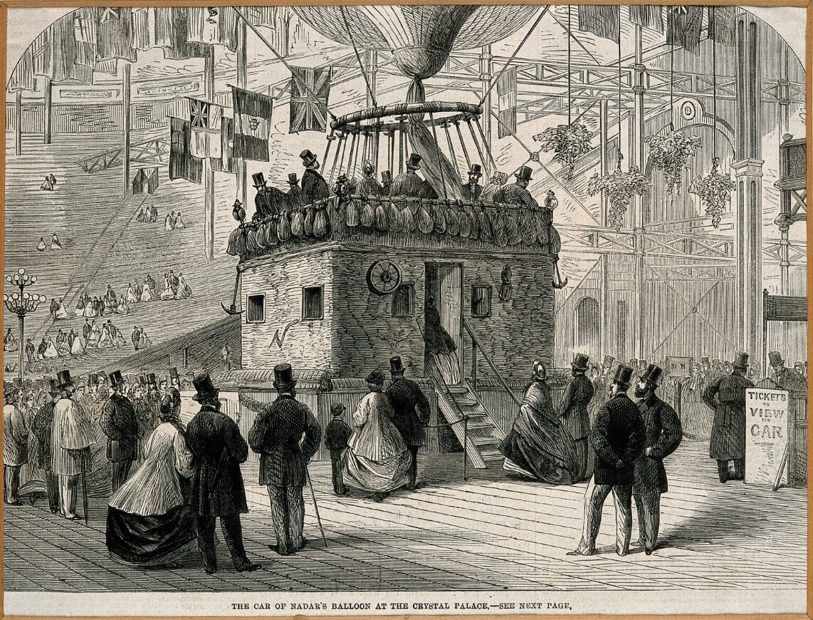 Engraving of a large hot air balloon on the ground