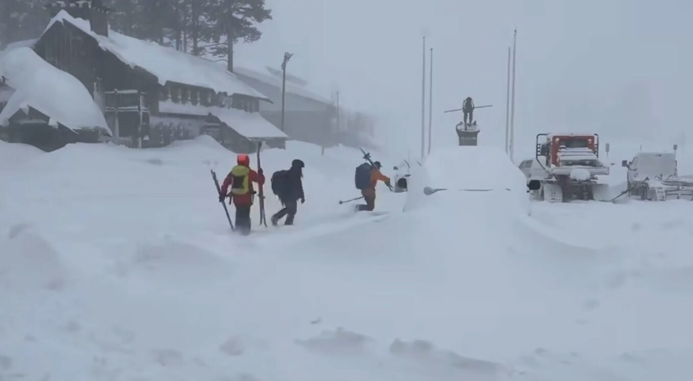 A photo showing the heavy snowfall in Northern California led to the Tahoe avalanche