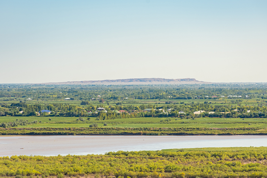 river in flat landscape