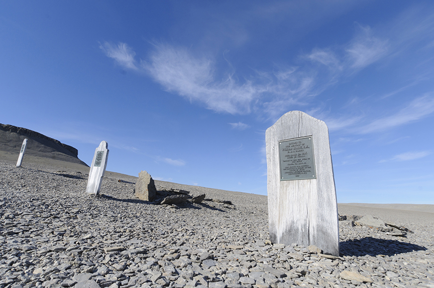 arctic graves