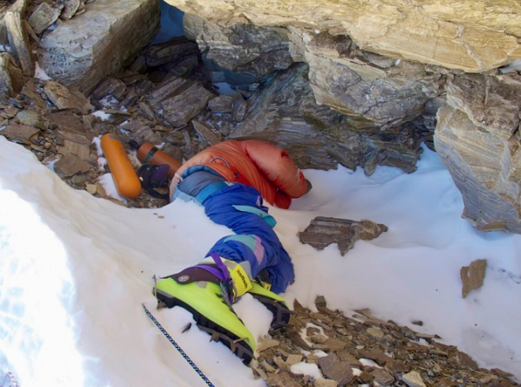 "Green Boots" on Everest.