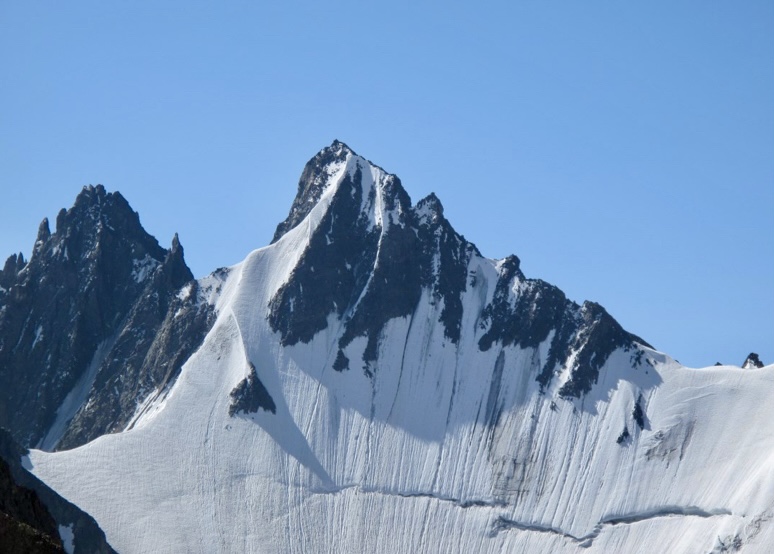 Cristina Castagna Peak (5,311m) in the Hindu Kush.